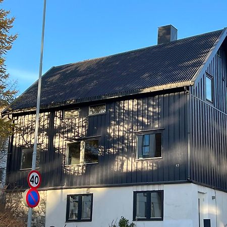 Cozy And Spacious Apartment In City Centre Tromsø Exterior foto
